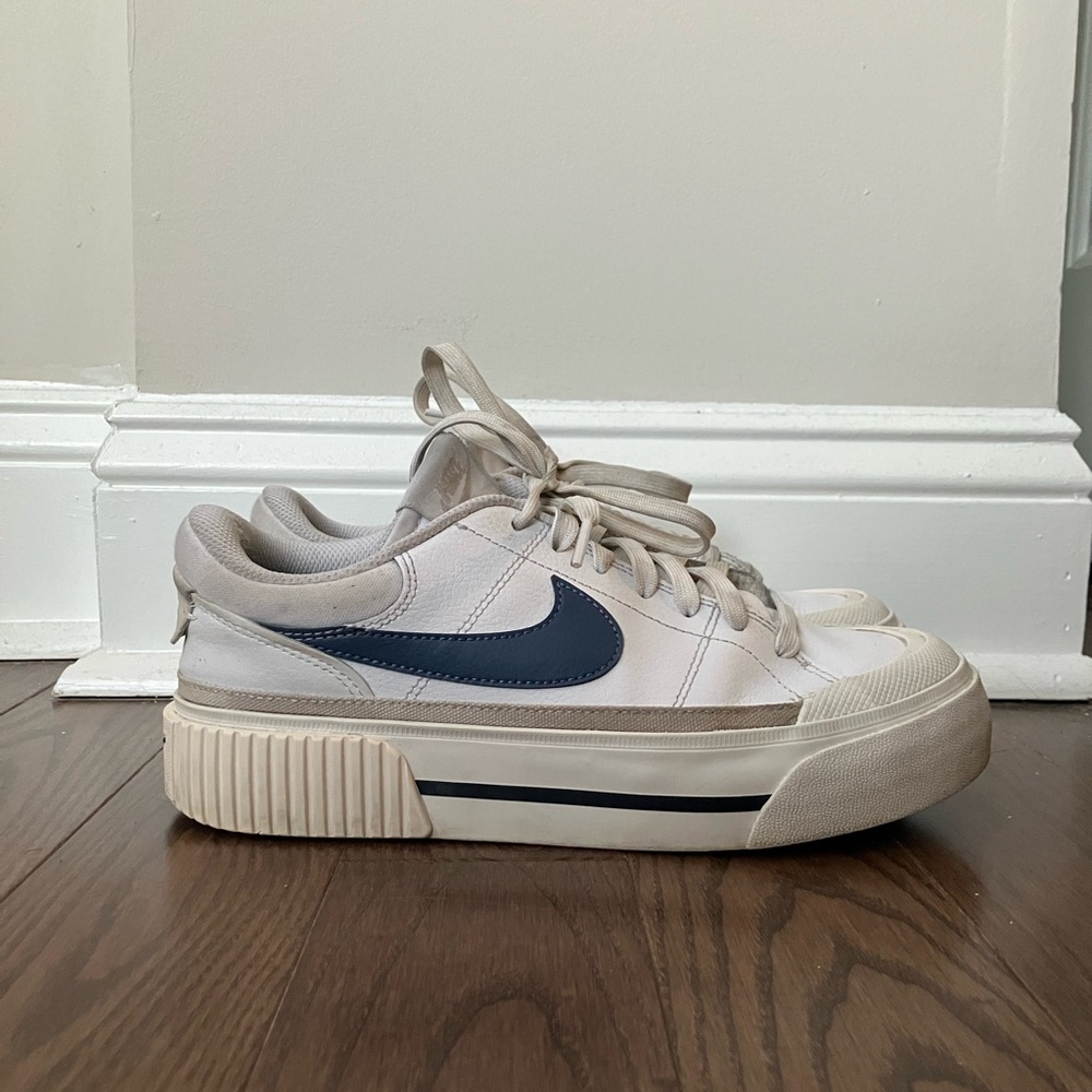Nike Court Legacy Lift
